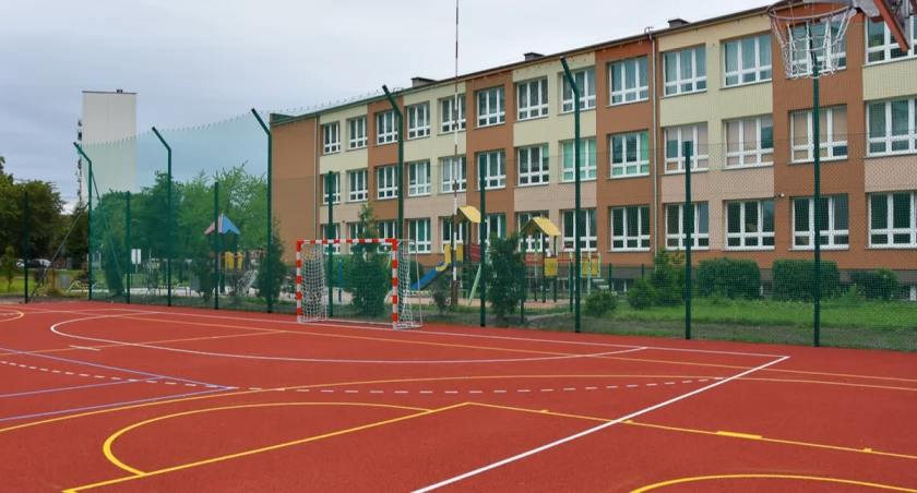 Wychowanie fizyczne w reformach czyli równanie w dół. Nowa podstawa programowa 