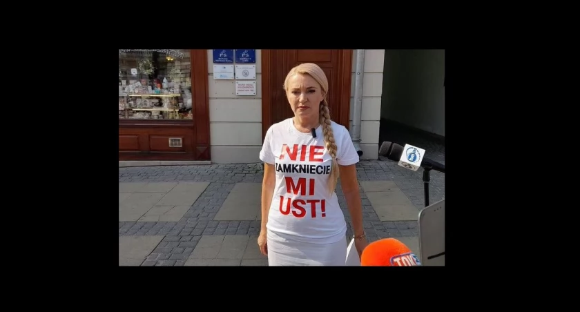 Raz Prozą: Z ,,uśmiechniętej Polski” przechodzimy w etap Polski roześmianej…!