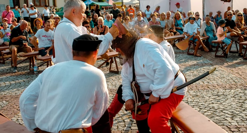 W sierpniu wpadnijcie na biesiadę miodową do Tykocina