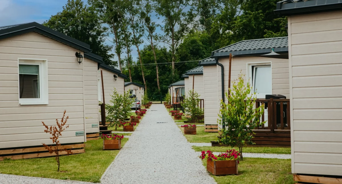 Pomysł na wakacje: Luxury Camp przy Suntago - świetny klimat, nowoczesne domki, błogi relaks