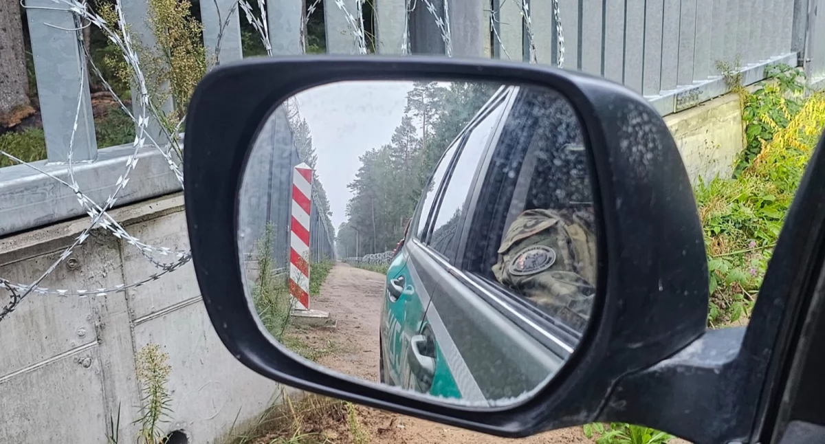 Na granicy polsko – białoruskiej cały czas dochodzi do ataków na polskie służby