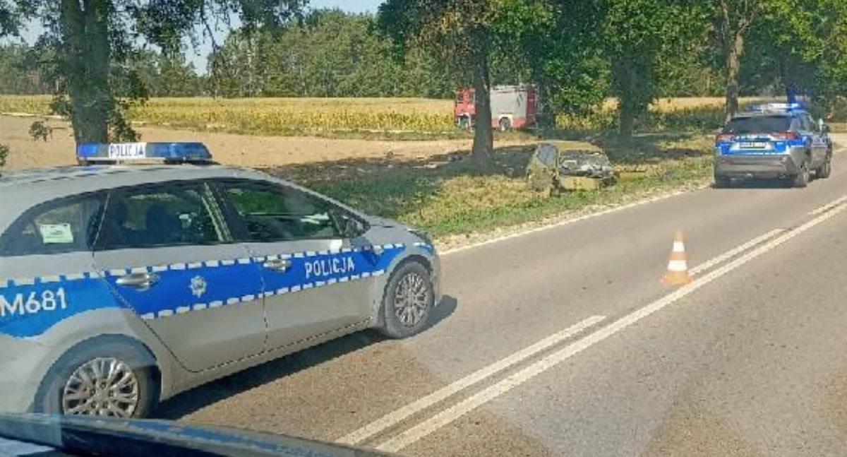 Odcinek pomiędzy Mońkami i Knyszynem jest częściowo zablokowany po zdarzeniu dwóch samochodów
