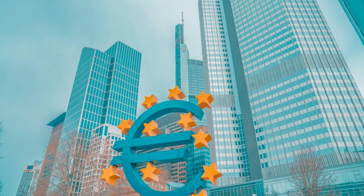 Czego Stany Zjednoczone mogą nauczyć się od europejskich ruchów stóp procentowych?