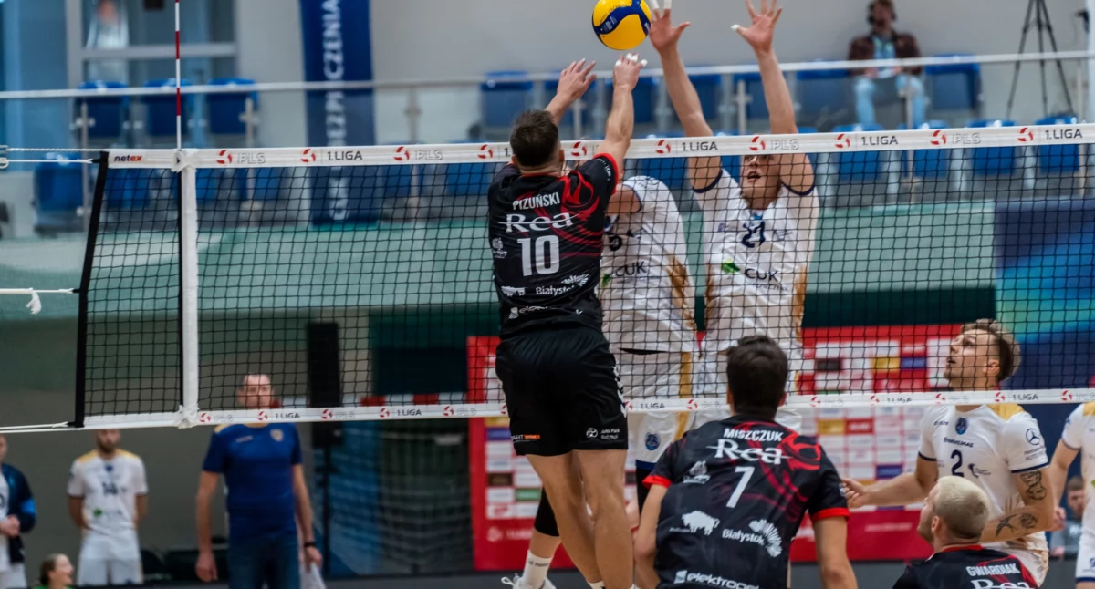 1 liga siatkówki: REA BAS poległ do zera 