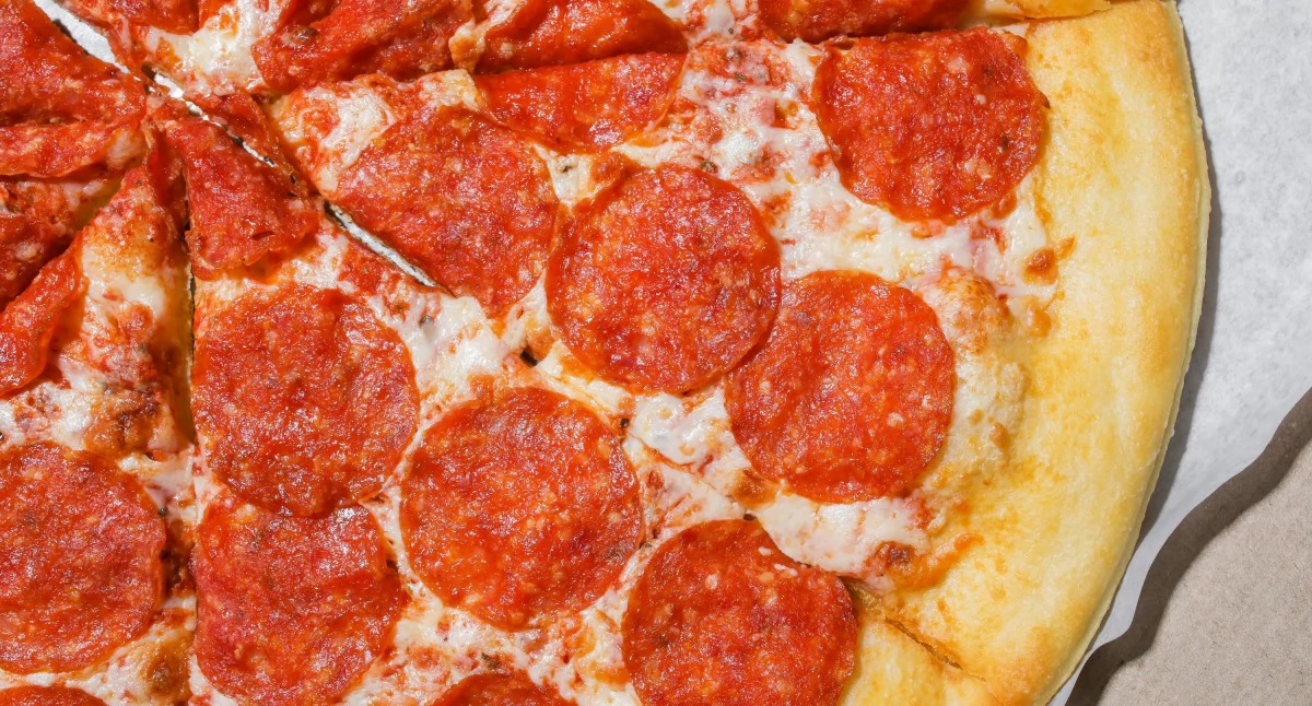 Pizza x 16 = 712 zł. Łomżyńska policja szuka zamawiającego