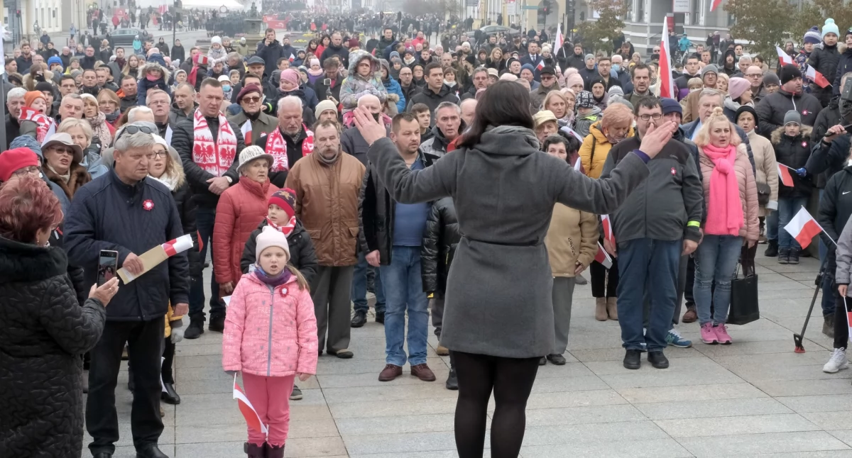 Hymn białostoczanie odśpiewają w samo południe