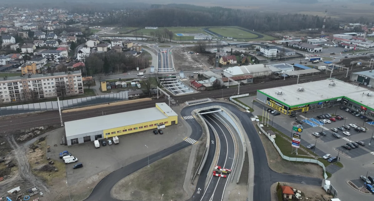 Noworoczny prezent dla kierowców w Łapach - bezpieczny przejazd pod torami