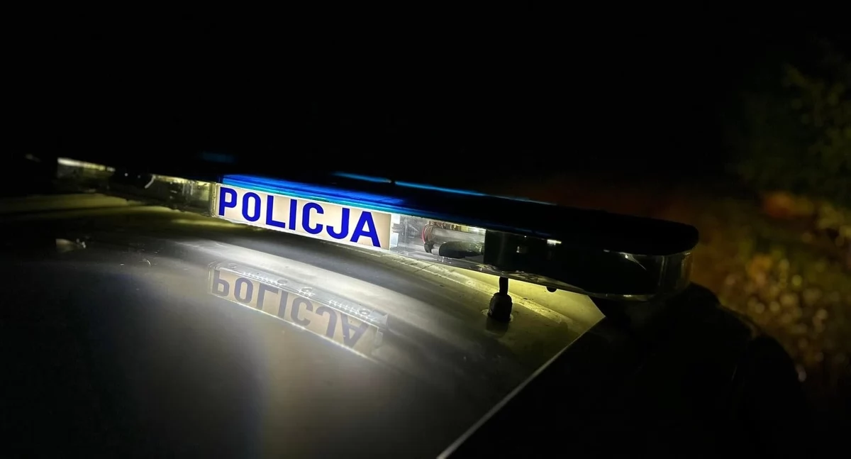 Dachowanie w powiecie sejneńskim: za kierownicą pijany 70-latek z ponad dwoma promilami