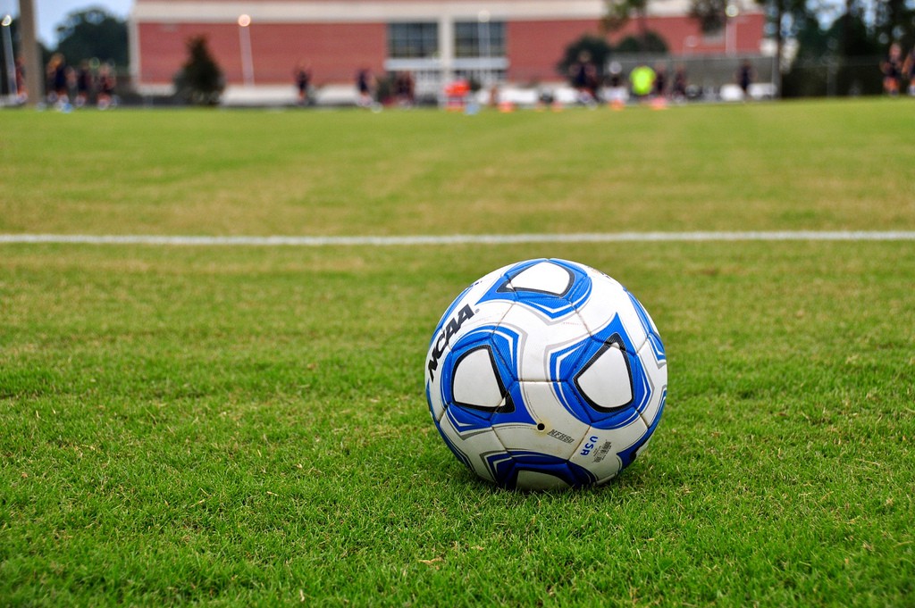 Ruszyła piłkarska III liga. Rezerwy poległy w dogrywce