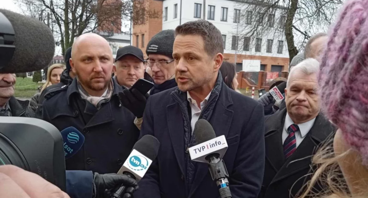 Co robił marszałek, gdy wyciekły dane urzędników?  (update)