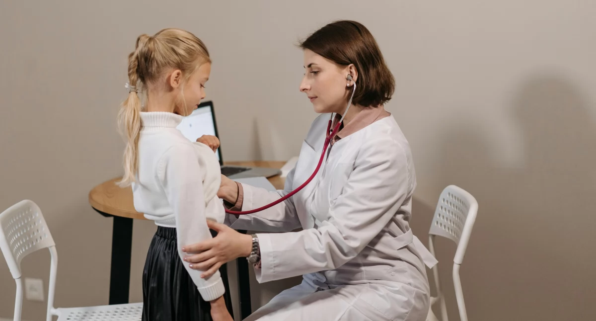 Recepty na darmowe leki dla dzieci i seniorów mogą już wystawiać prywatne gabinety