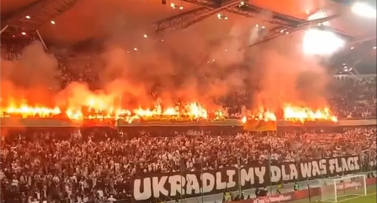 UPDATE Legia - Jagiellonia: oburzenie na sędziów i szalikowców Legii! Eksperci podzieleni! 