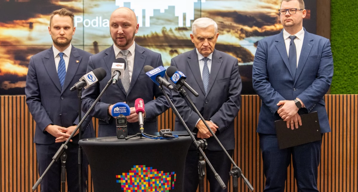 Co z rozwojem Krywlan i lotami pasażerskimi? Kiedyś ma to nastąpić, teraz praca w pocie czoła