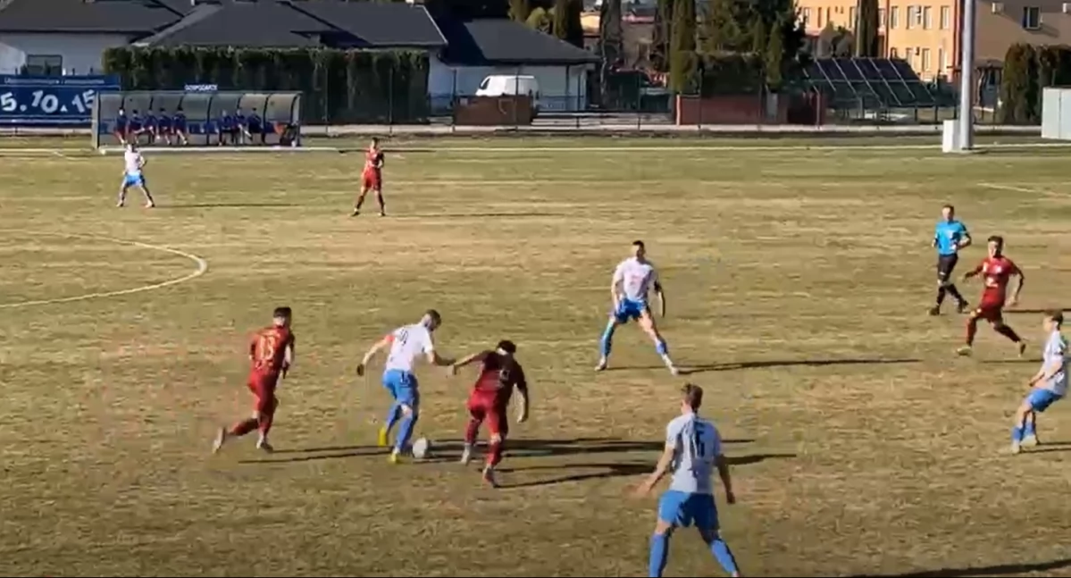 IV liga: Ruch poległ u siebie. Tur i Warmia gromią rywali 