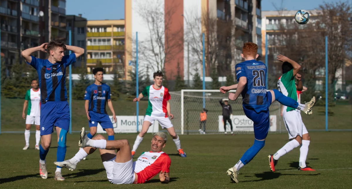 IV liga: Sensacyjna Turośnianka, przełamanie Czarnych, Olimpia zwycięska (WIDEO)