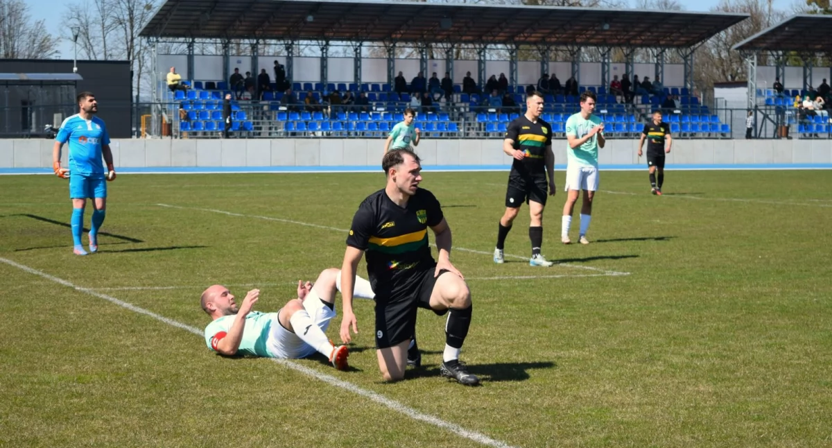 Magazyn ligi okręgowej: Lider z Augustowa gromi, rollercoaster Krynek!(WIDEO)