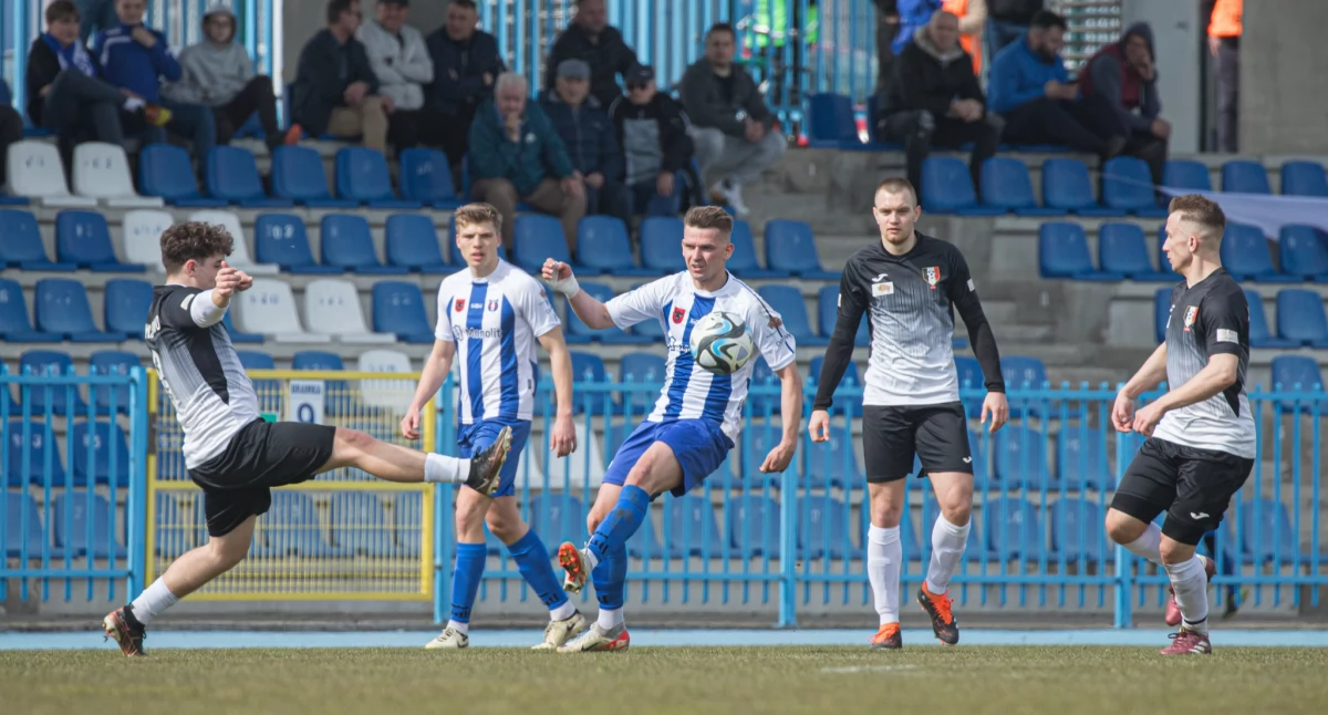 Czwarta liga: Przedświąteczne granie. Wasilków wygrywa w Turośni 