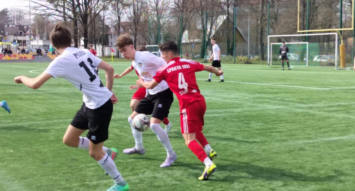 Czwarta liga gra awansem we wtorkowy wieczór