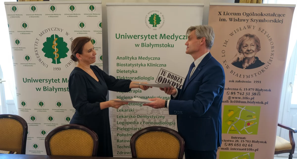Uczniowie X LO z łatwiejszym startem na studia medyczne dzięki współpracy z UMB