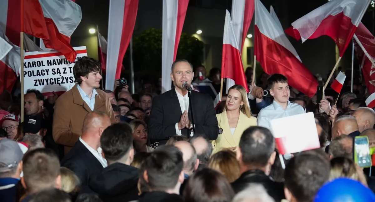 Koniec kampanii. Tłumy na wiecach Karola Nawrockiego. Tu jest Polska! (WIDEO) 