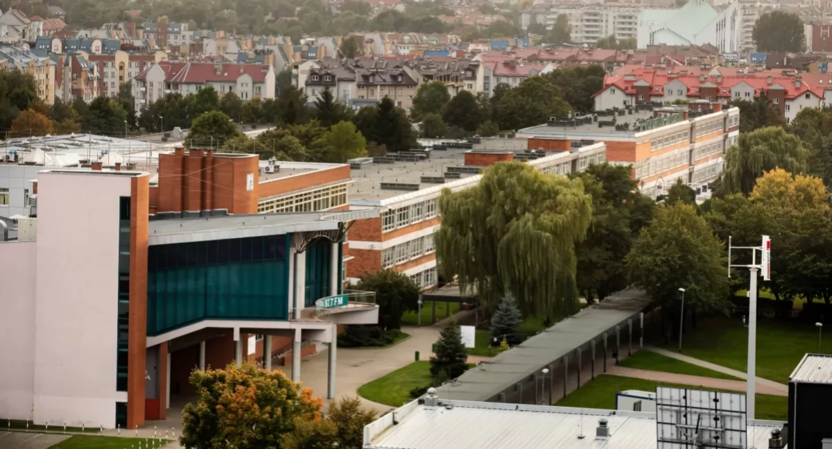 Politechnika Białostocka potwierdza klasę: jest wśród najlepszych inżynierskich uczelni na świecie