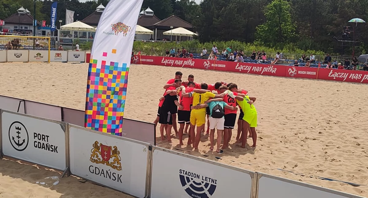 Ekstraklasa beach soccera: Jaga gra w kratkę. Niedziela będzie decydująca