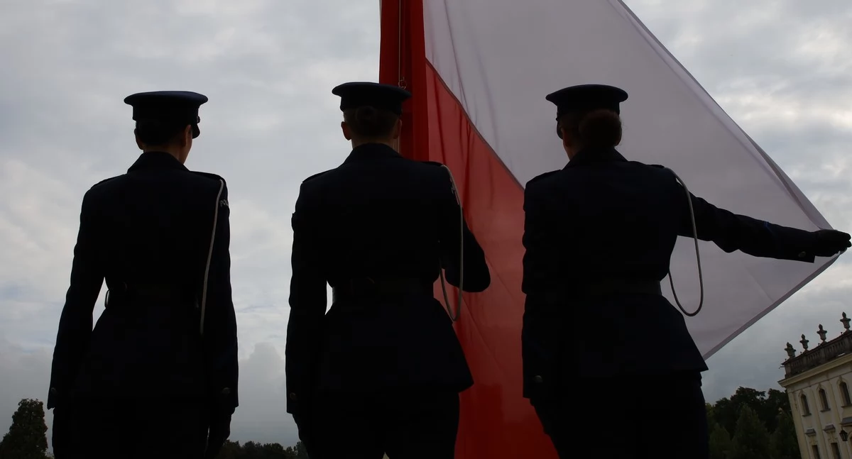 Święto Policji w Białymstoku: Mundurowi świętowali 106. rocznicę na dziedzińcu Pałacu Branickich!