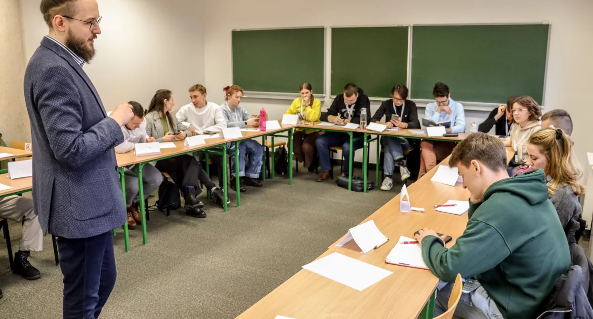Uniwersytet w Białymstoku z grantem na Unistart: łatwiejszy początek studiów dla pierwszoroczniaków