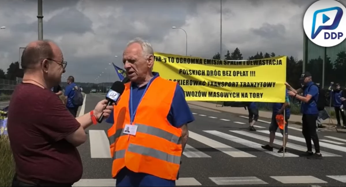 Maszyniści protestują na drodze Białystok - Augustów: blokada w Jurowcach. Rząd zabija kolej!  (WDIEO)