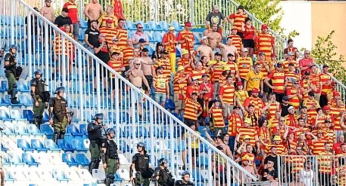 UEFA karze, kibice FK się boją. Ale przed tygodniem w Novim Pazarze było chamsko
