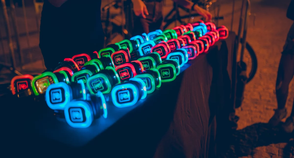 Silent Disco Party – Nowoczesna Zabawa w Twoim Stylu!