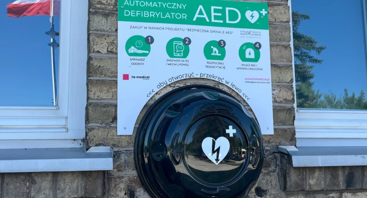 Życie w cenie: Choroszcz instaluje ogólnodostępne defibrylatory AED