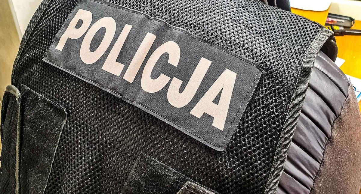 Brawurowy pościg zakończony w rowie. Zatrzymano 7 osób!