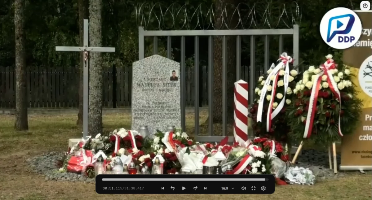 Hołd dla żołnierza. Pamiątka po Mateuszu Sitku w Czerlonce. Pogranicze i Podlasie pamiętają ofiarę z życia! (WIDEO)