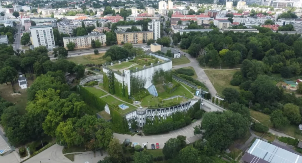 Otwarcie drzwi do świata kultury. Opera poszukuje charakteryzatorów