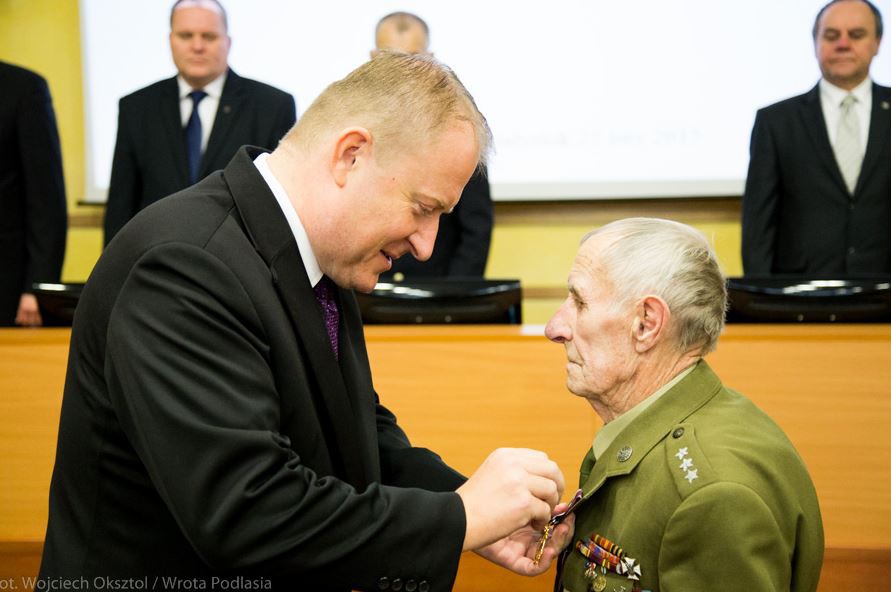 Złoty Krzyż Zasługi i Medal Pro Patria – odznaczono zasłużonych