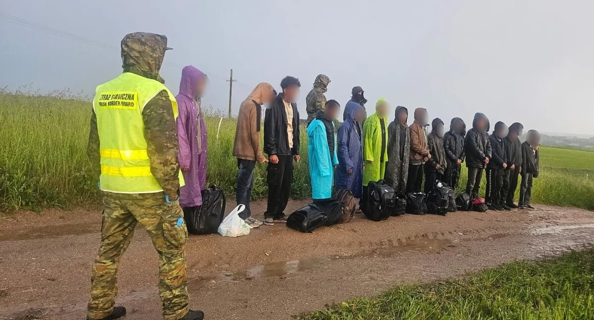 Kolejny szturm na polską granicę. Straż Graniczna zatrzymała kilkudziesięciu migrantów