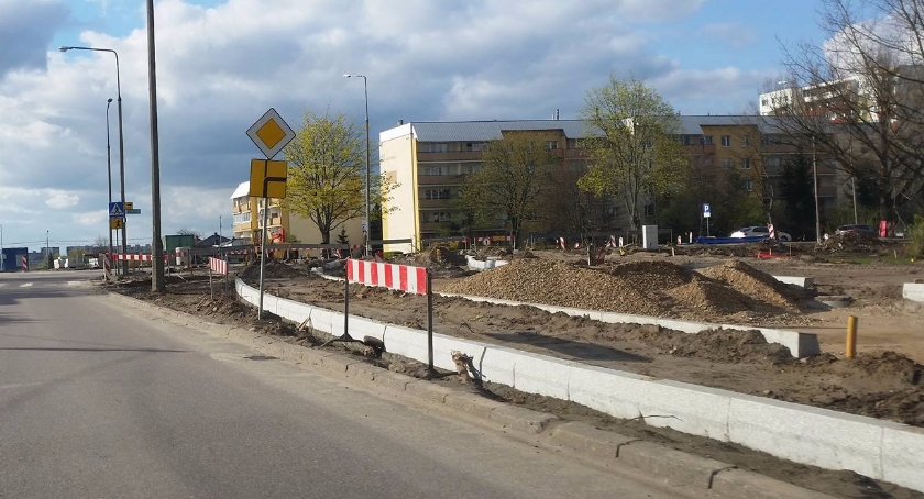 Na przedłużeniu Sitarskiej praca wre
