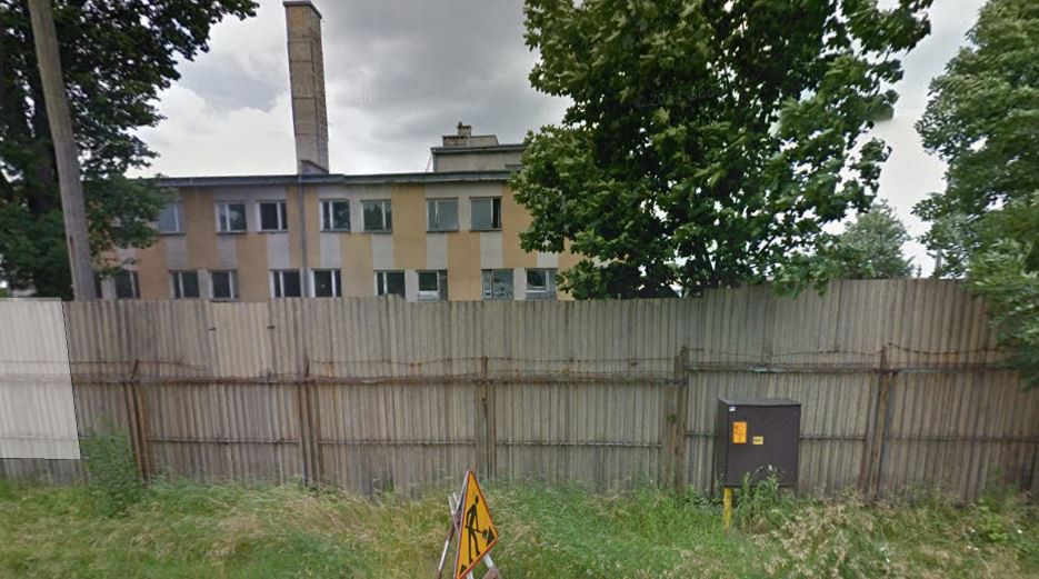 Janusze Ekonomii zza płota