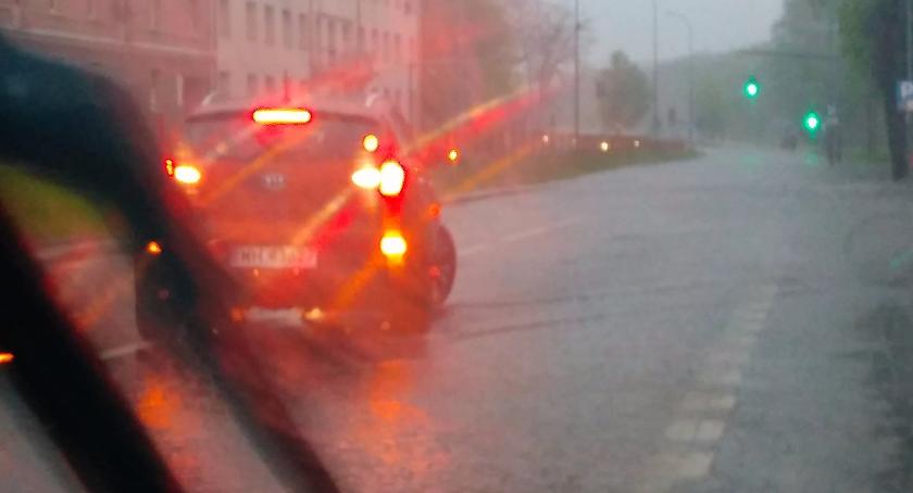 Zima zaskoczyła drogowc… A nie! To wiosna zaskoczyła drogowców!