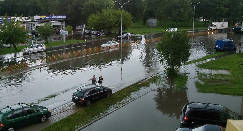 To nie pogoda wariuje. Anomalie powoduje tak zwane uszczelnienie miasta
