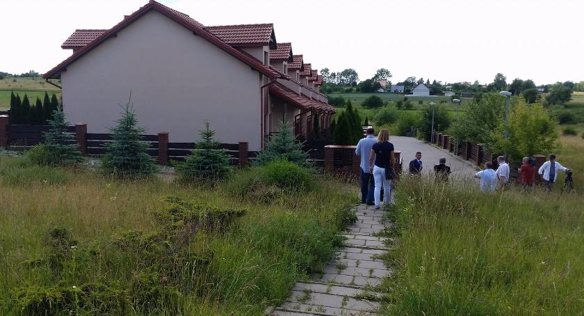 Przez rury kanalizacyjne pokłócili się wszyscy ze wszystkimi – cz. I