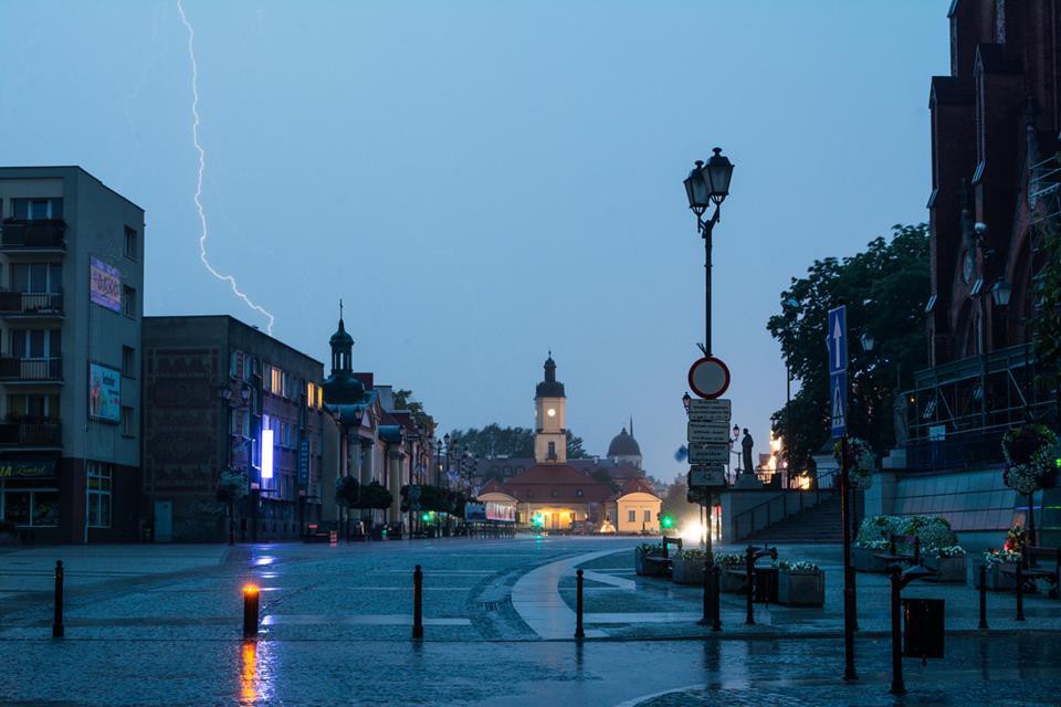 Szkice sprzęgłem: Wyjątkowo o Białymstoku