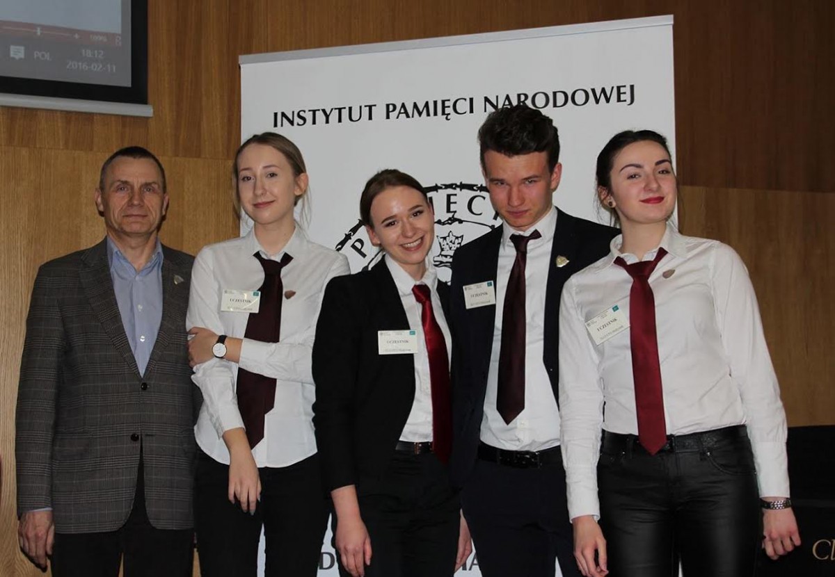 SLO STO w Białymstoku zwycięzcą regionalnego Turnieju Debat Oksfordzkich