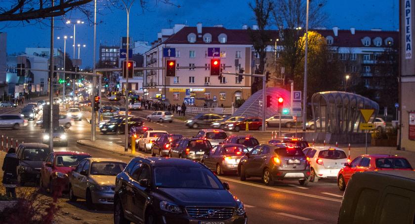 W centrum miasta nie zostawisz samochodu, bo nie będzie żadnego parkingu