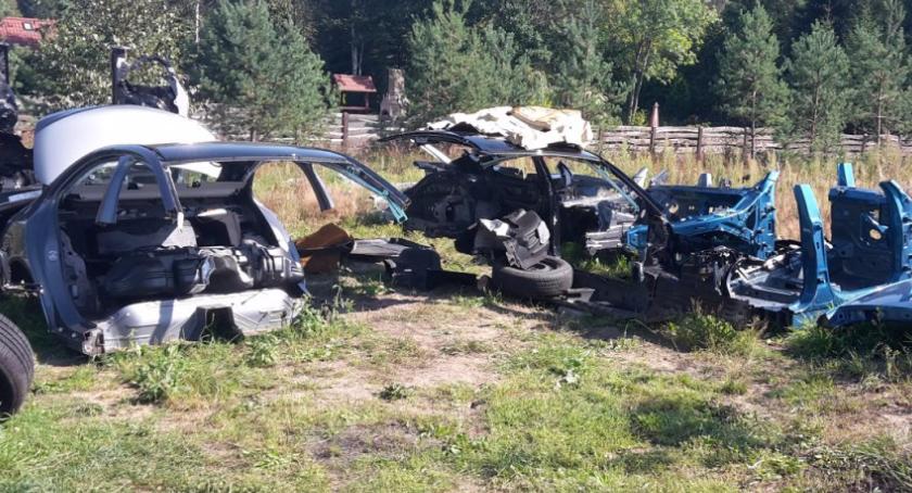 Policjanci CBŚP zlikwidowali dziuplę, w której przerabiano samochody