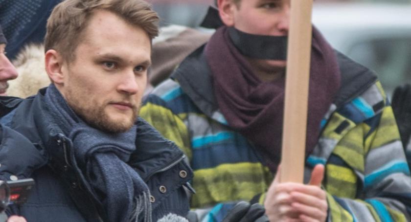 Nowoczesny poseł Truskolaski ma się czego wstydzić