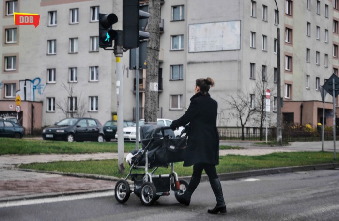 Matki z wózkami zajmują ścieżki rowerowe
