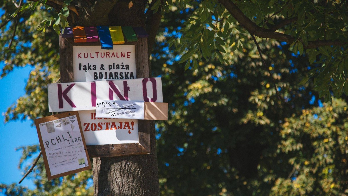 Nocne KINO VHS na bojarskiej plaży