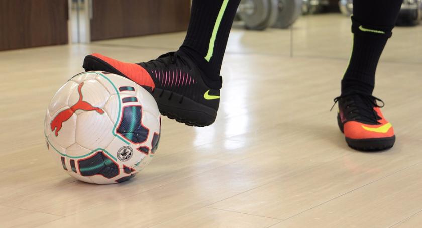 Balon MOKS-u pękł. Pogoń pogoniła Słonecznych